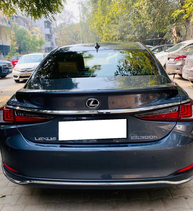 Second-hand 2024 Lexus ES 300h Exquisite for sale in New Delhi-2
