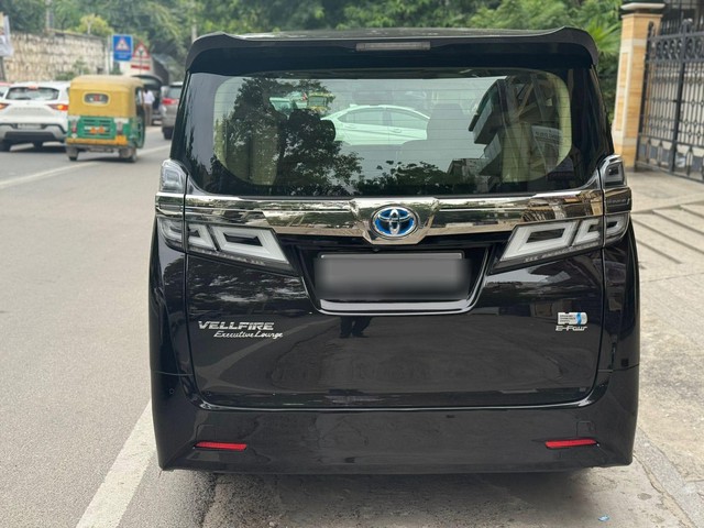 Second-hand 2020 Toyota Vellfire Executive Lounge BSVI for sale in New Delhi-5