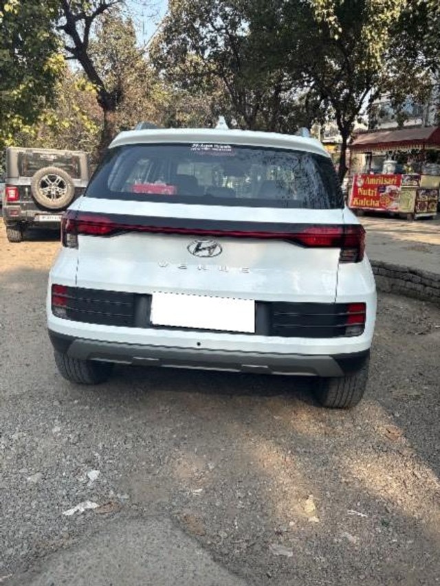 Hyundai Venue S 2023-2025 Second-hand 2023 Hyundai Venue S 2023-2025 for sale in Amritsar-1