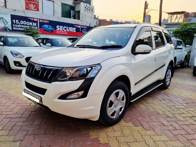 Mahindra XUV500 W4 1.99 mHawk Second-hand 2017 Mahindra XUV500 W4 1.99 mHawk for sale in Gorakhpur-3