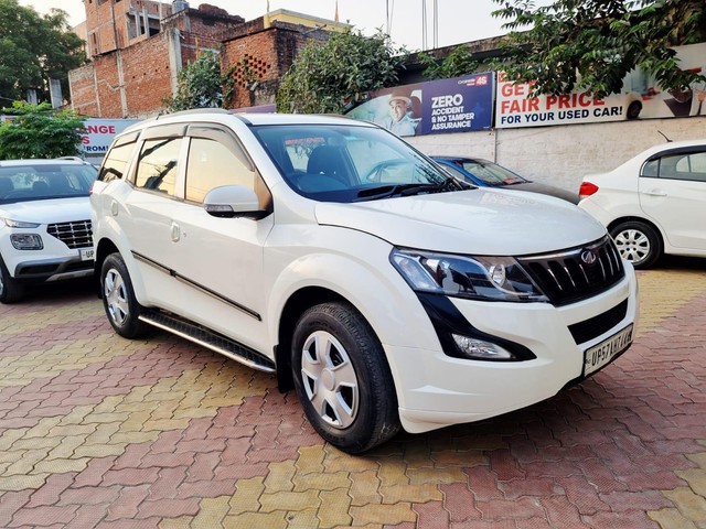 Mahindra XUV500 W4 1.99 mHawk Second-hand 2017 Mahindra XUV500 W4 1.99 mHawk for sale in Gorakhpur-0