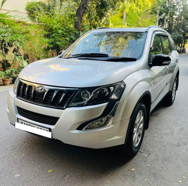 Mahindra XUV500 W9 AT 1.99 Second-hand 2017 Mahindra XUV500 W9 AT 1.99 for sale in Bangalore-2