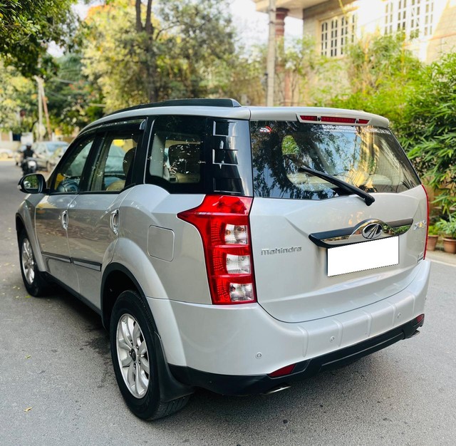 Mahindra XUV500 W9 AT 1.99 Second-hand 2017 Mahindra XUV500 W9 AT 1.99 for sale in Bangalore-5