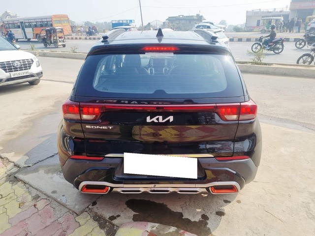 Second-hand 2022 Kia Sonet HTX Diesel BSVI for sale in Gorakhpur-1