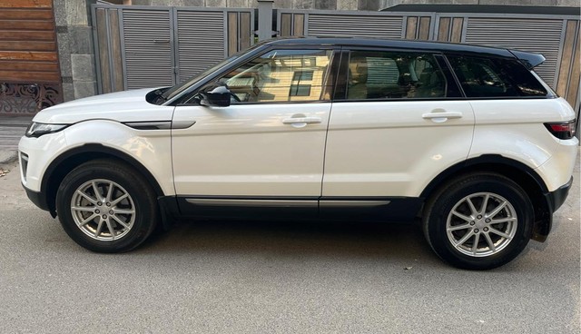 Second-hand 2017 Land Rover Range Rover Evoque 2.0 Si4 SE for sale in New Delhi-6