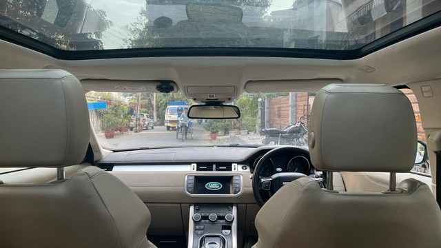 Second-hand 2017 Land Rover Range Rover Evoque 2.0 Si4 SE for sale in New Delhi-7