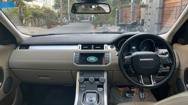 Second-hand 2017 Land Rover Range Rover Evoque 2.0 Si4 SE for sale in New Delhi-9