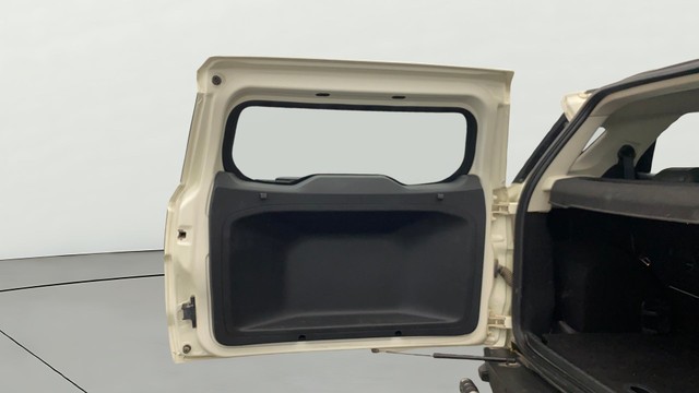 Second-hand 2020 Ford Ecosport Thunder Edition Petrol for sale in Lucknow-11