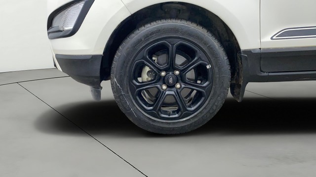 Second-hand 2020 Ford Ecosport Thunder Edition Petrol for sale in Lucknow-30