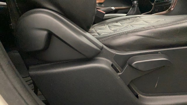 Second-hand 2020 Ford Ecosport Thunder Edition Petrol for sale in Lucknow-3