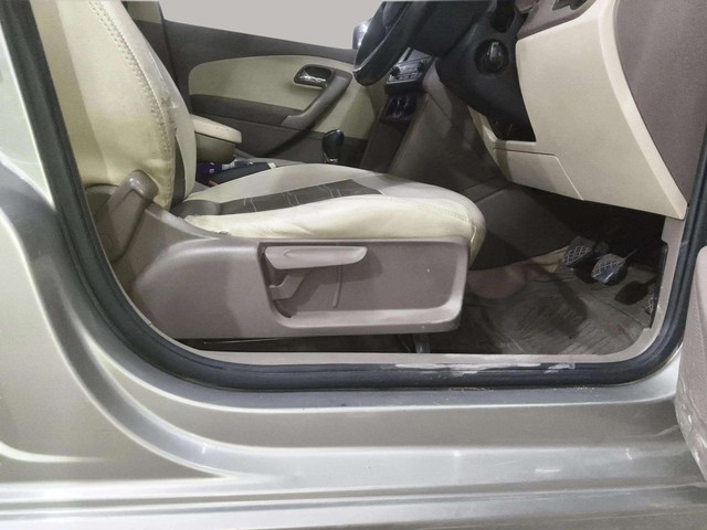 Second-hand 2015 Skoda Rapid 1.5 TDI Ambition for sale in Hyderabad-16