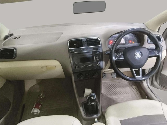 Second-hand 2015 Skoda Rapid 1.5 TDI Ambition for sale in Hyderabad-8