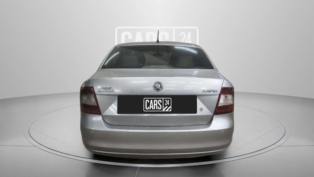 Second-hand 2015 Skoda Rapid 1.5 TDI Ambition for sale in Hyderabad-3