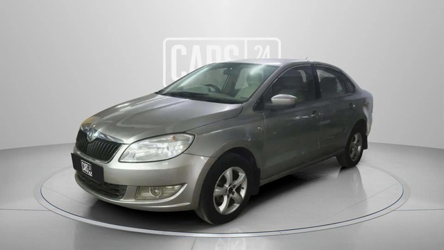 Second-hand 2015 Skoda Rapid 1.5 TDI Ambition for sale in Hyderabad-6
