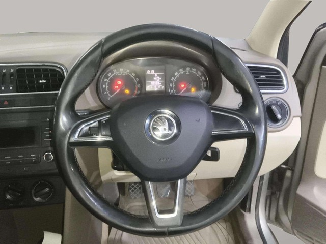 Second-hand 2015 Skoda Rapid 1.5 TDI Ambition for sale in Hyderabad-10