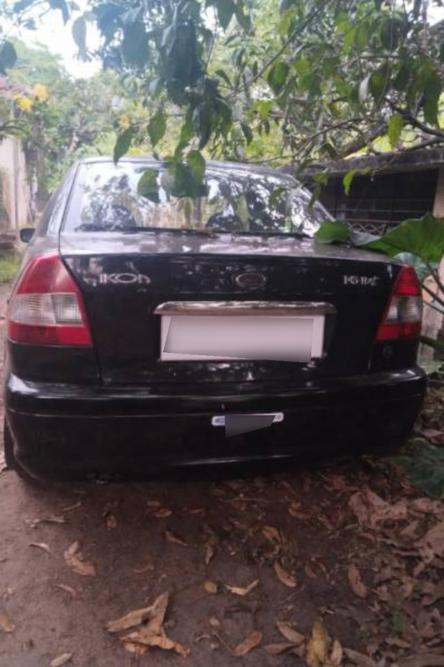 Second-hand 2005 Ford Ikon 1.3 CLXi for sale in Kollam-1