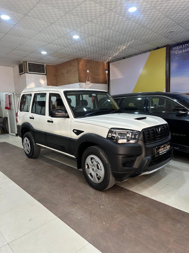 Second-hand 2023 Mahindra Scorpio S for sale in Jaipur-9
