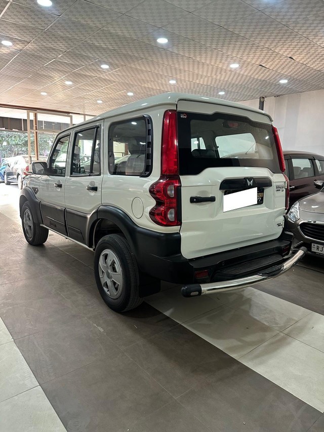 Second-hand 2023 Mahindra Scorpio S for sale in Jaipur-8