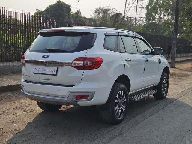 Second-hand 2019 Ford Endeavour 2.2 Titanium AT 4X2 for sale in Mumbai-9