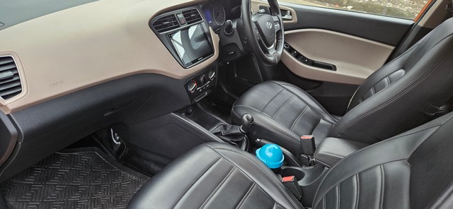 Second-hand 2019 Hyundai i20 Sportz Plus Dual Tone BSIV for sale in Mumbai-7