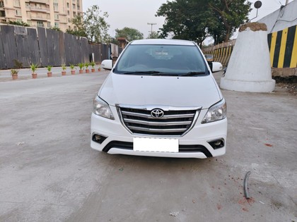 Second-hand 2015 Toyota Innova 2.5 VX (Diesel) 8 Seater BS IV for sale in Mumbai