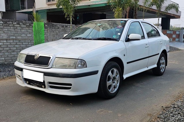 Second-hand 2010 Skoda Octavia Rider Classic 1.9 TDI for sale in Nagpur-2