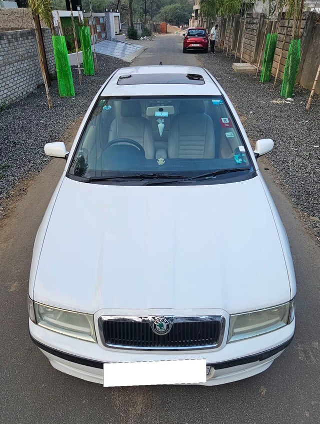 Second-hand 2010 Skoda Octavia Rider Classic 1.9 TDI for sale in Nagpur-3