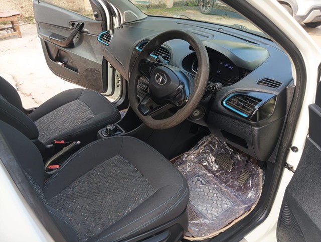 Second-hand 2022 Tata Tigor EV XM for sale in Jaipur-10