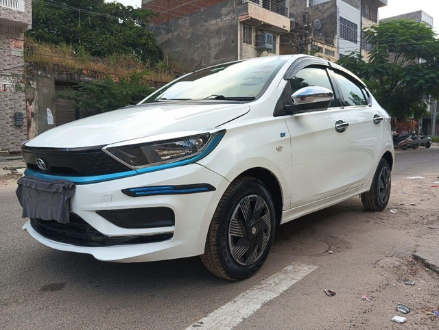 Second-hand 2022 Tata Tigor EV XM for sale in Jaipur-4