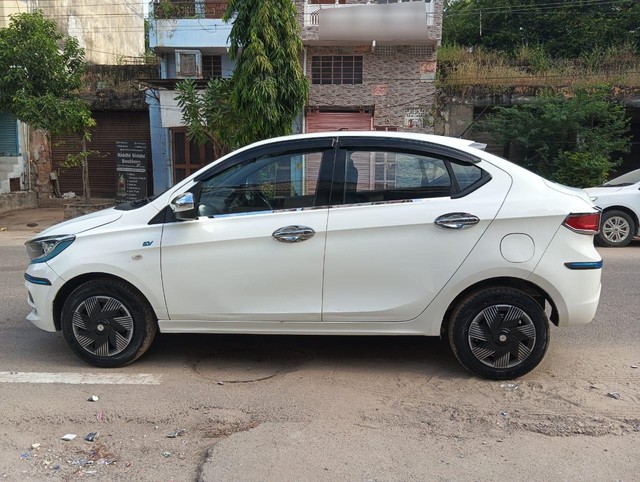 Second-hand 2022 Tata Tigor EV XM for sale in Jaipur-3