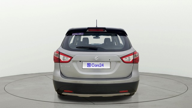 Second-hand 2016 Maruti Suzuki S Cross DDiS 320 Alpha for sale in Ahmedabad-15