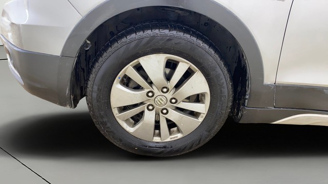 Second-hand 2016 Maruti Suzuki S Cross DDiS 320 Alpha for sale in Ahmedabad-30