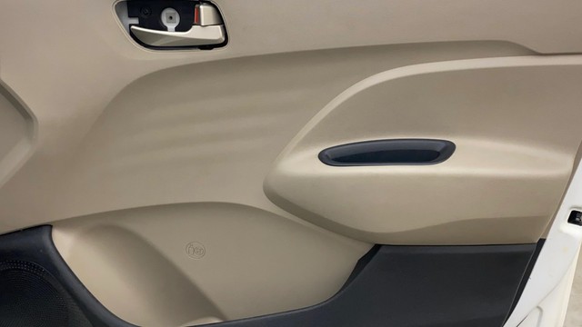 Second-hand 2018 Hyundai Santro Asta BSIV for sale in Hyderabad-17