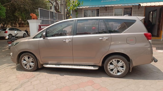 Second-hand 2019 Toyota Innova Crysta 2.8 ZX AT BSIV for sale in Coimbatore-3