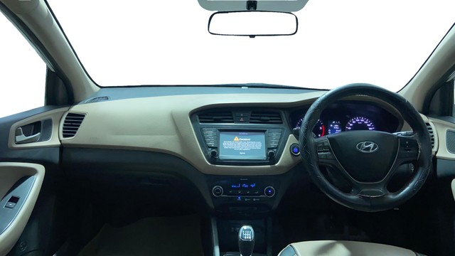 Second-hand 2016 Hyundai i20 Asta 1.4 CRDi for sale in Surat-10