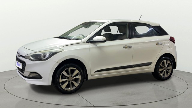 Second-hand 2016 Hyundai i20 Asta 1.4 CRDi for sale in Surat-6