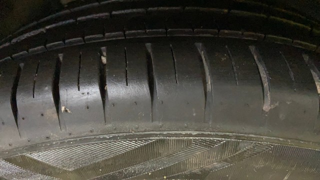 Second-hand 2016 Hyundai i20 Asta 1.4 CRDi for sale in Surat-31