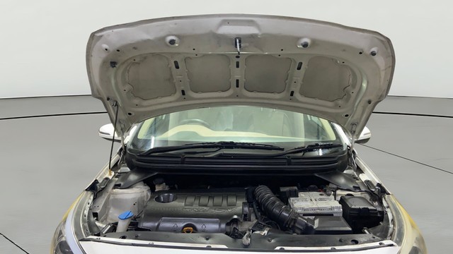 Second-hand 2016 Hyundai i20 Asta 1.4 CRDi for sale in Surat-9