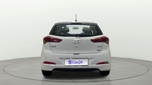 Second-hand 2016 Hyundai i20 Asta 1.4 CRDi for sale in Surat-3