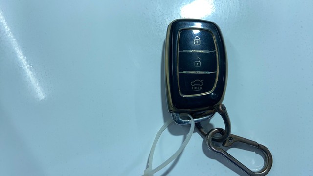 Second-hand 2016 Hyundai i20 Asta 1.4 CRDi for sale in Surat-21