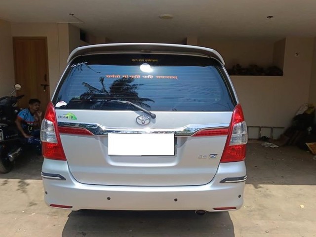 Toyota Innova 2.5 ZX Diesel 7 Seater Second-hand 2015 Toyota Innova 2.5 ZX Diesel 7 Seater for sale in Dakshina Kannada-4