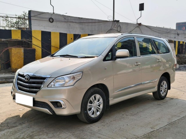 Second-hand 2014 Toyota Innova 2.5 G (Diesel) 8 Seater BS IV for sale in Mumbai-8