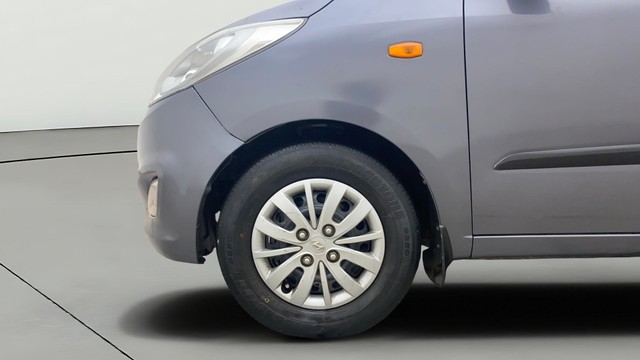 Second-hand 2015 Hyundai i10 Sportz 1.1L for sale in Hyderabad-29