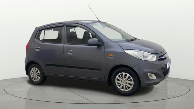 Second-hand 2015 Hyundai i10 Sportz 1.1L for sale in Hyderabad-11