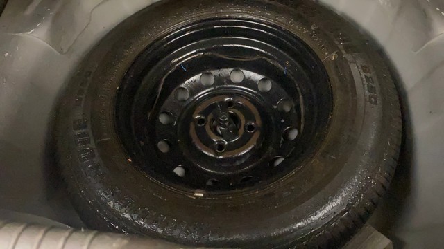 Second-hand 2015 Hyundai i10 Sportz 1.1L for sale in Hyderabad-30