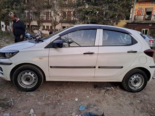 Second-hand 2022 Tata Tiago XE BSVI for sale in Amroha-4