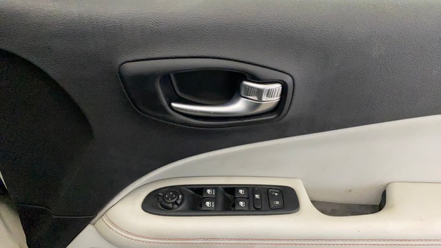 Second-hand 2017 Jeep Compass 1.4 Limited for sale in Greater Noida-17