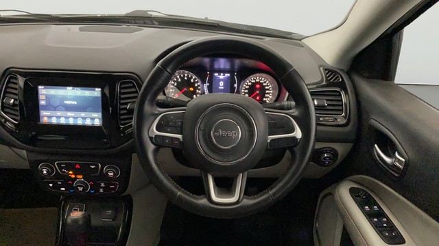 Second-hand 2017 Jeep Compass 1.4 Limited for sale in Greater Noida-12