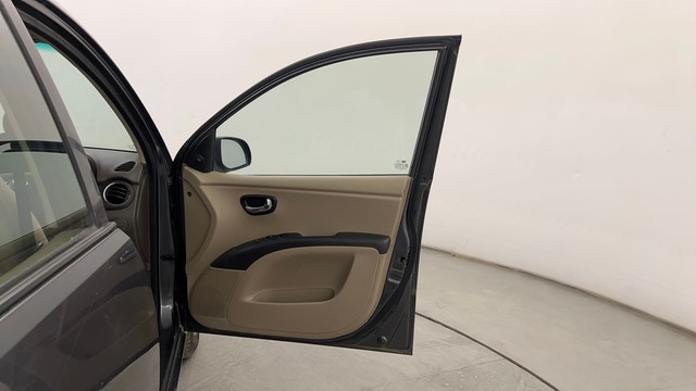 Second-hand 2012 Hyundai i10 Magna 1.1 for sale in Pune-16