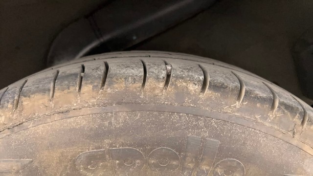 Second-hand 2012 Hyundai i10 Magna 1.1 for sale in Pune-28